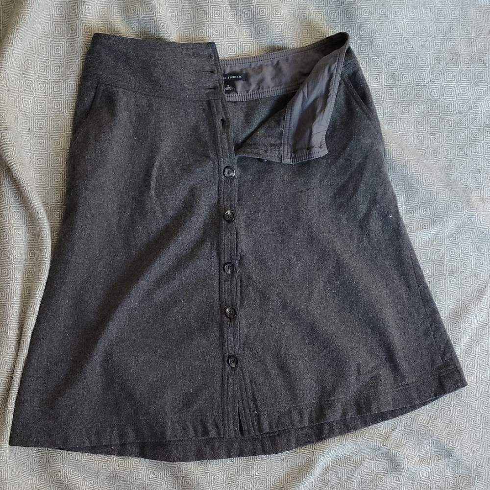 Banana Republic Charcoal Button-Up A-Line Skirt